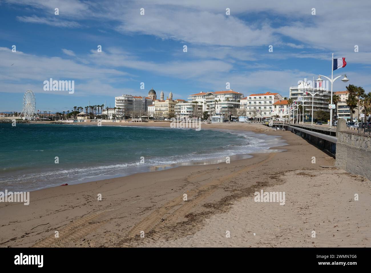 La Ville de plaisance de Saint Raphaël se situe dans le Département du Var. EN hiver, la ville bénéficie d'un climat très doux. Stockfoto