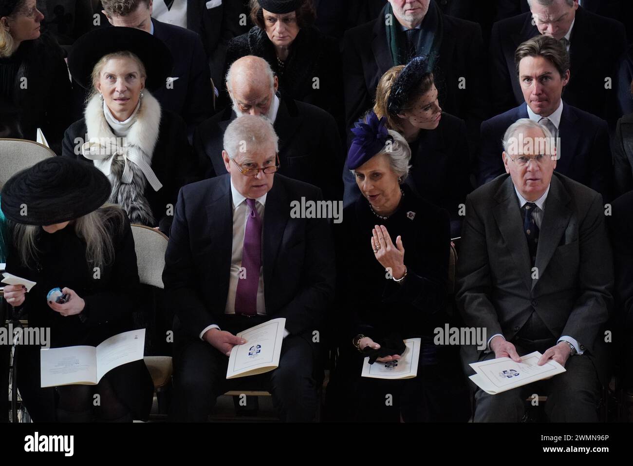 (Von links nach rechts) Marina Ogilvy, Prinz Andrew der Herzog von York, die Herzogin von Gloucester und der Herzog von Gloucester nehmen an einem Danksagungsgottesdienst für das Leben von König Konstantin von den Hellenen in der St. George's Chapel in Windsor Castle, Berkshire, Teil. Bilddatum: Dienstag, 27. Februar 2024. Stockfoto