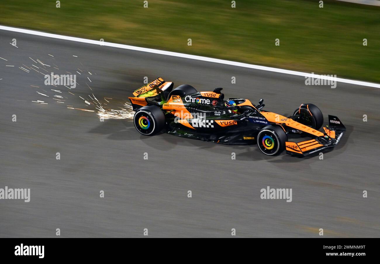 Sakhir, Bahrain. Februar 2024. BAHRAIN, Sakhir, 23. Februar: #81 Oscar PIASTRI, aus, McLaren F1 Team, MCL38, Mercedes-Motor während des dritten Tages der F1-Tests auf dem Bahrain International Circuit am 23. Februar 2024 in Bahrain, Formel-1-Tests, Bild & Copyright Jerry ANDRE/ATP Images (ANDRE Jerry/ATP/SPP) Credit: SPP Sport Press Photo. /Alamy Live News Stockfoto