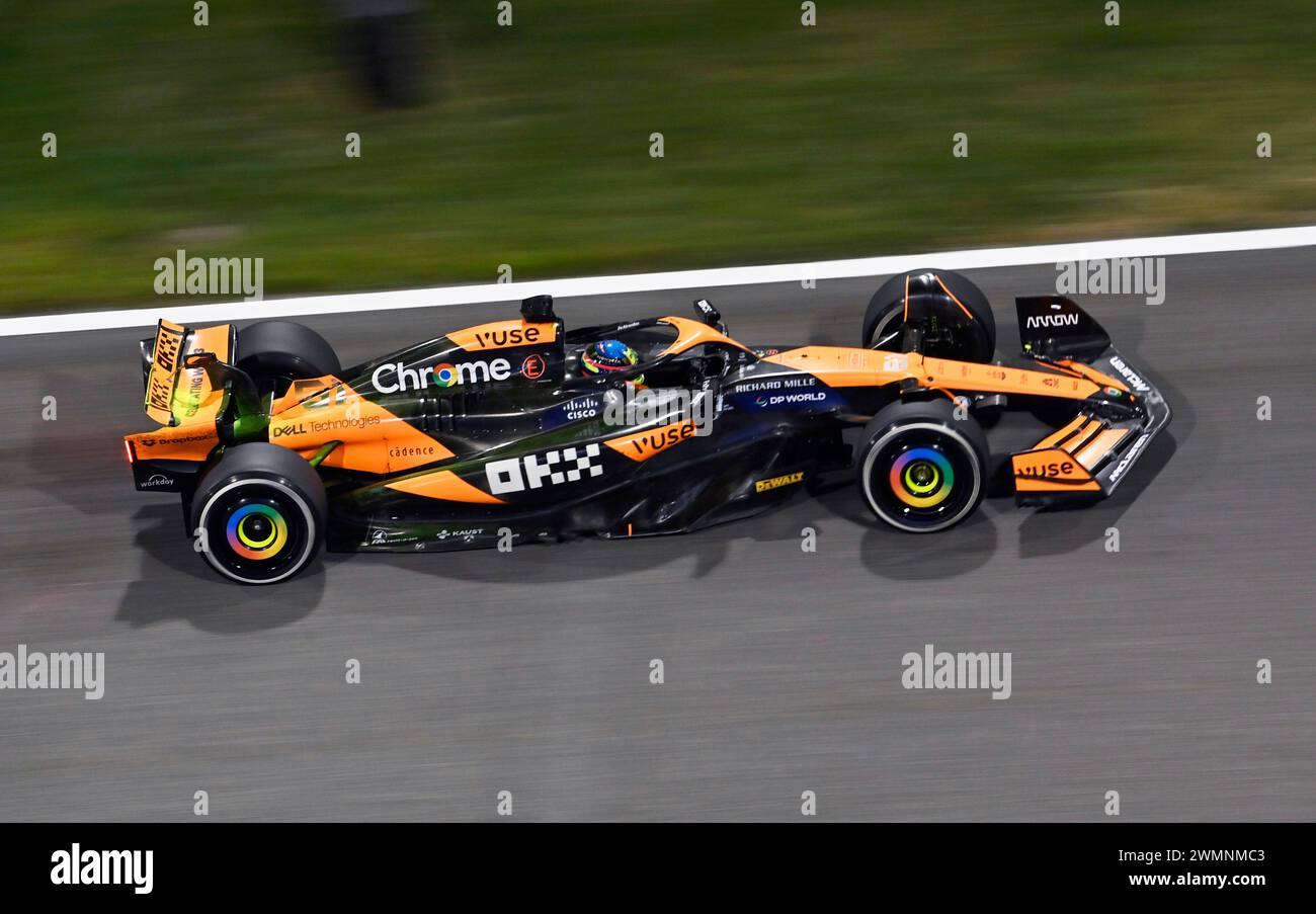 Sakhir, Bahrain. Februar 2024. BAHRAIN, Sakhir, 23. Februar: #81 Oscar PIASTRI, aus, McLaren F1 Team, MCL38, Mercedes-Motor während des dritten Tages der F1-Tests auf dem Bahrain International Circuit am 23. Februar 2024 in Bahrain, Formel-1-Tests, Bild & Copyright Jerry ANDRE/ATP Images (ANDRE Jerry/ATP/SPP) Credit: SPP Sport Press Photo. /Alamy Live News Stockfoto