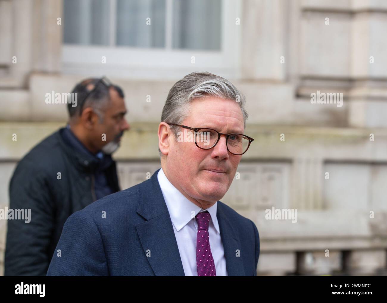 London, Großbritannien. Februar 2024. Sir Keir Starmer, Vorsitzender der Labour Party, verlässt das Kabinett nach einem Treffen mit Whitehall Credit: Richard Lincoln/Alamy Live News Stockfoto