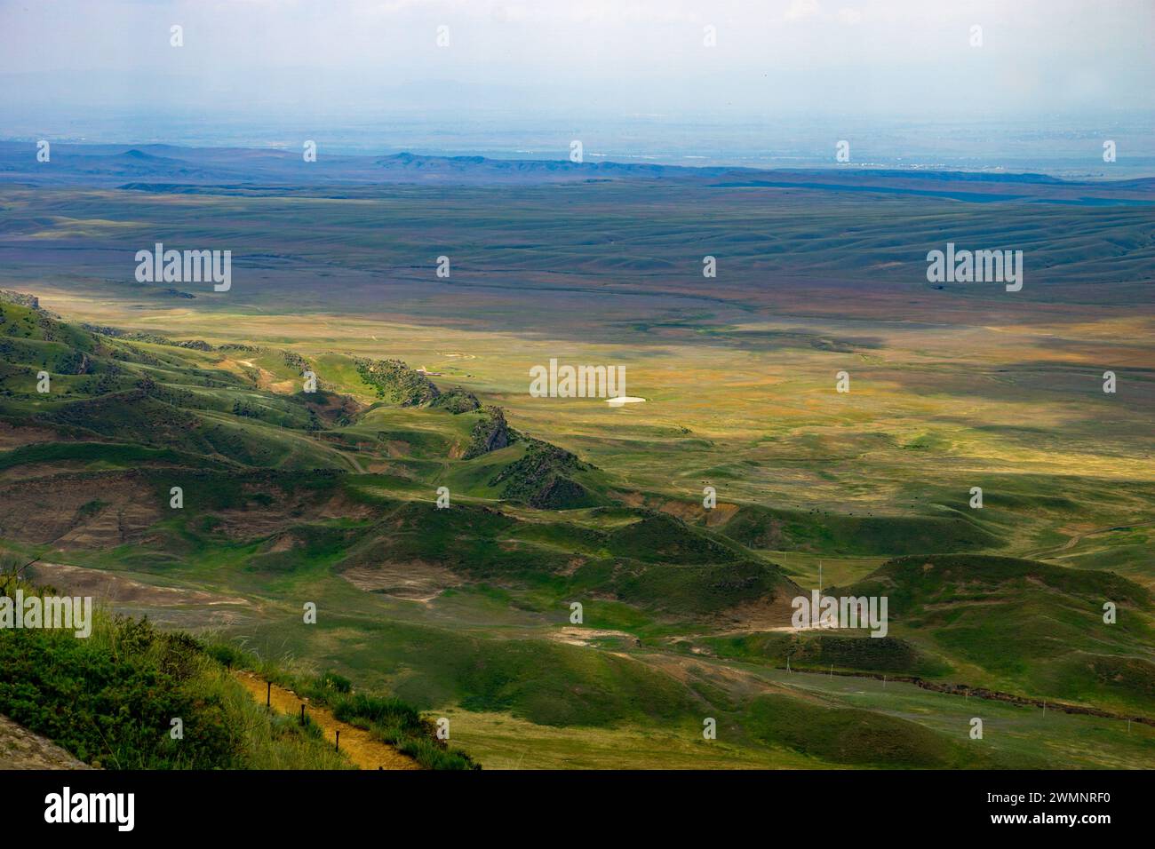 Wunderschöne raue Landschaft, von Davit Gareja Kloster, Georgia, Stockfoto