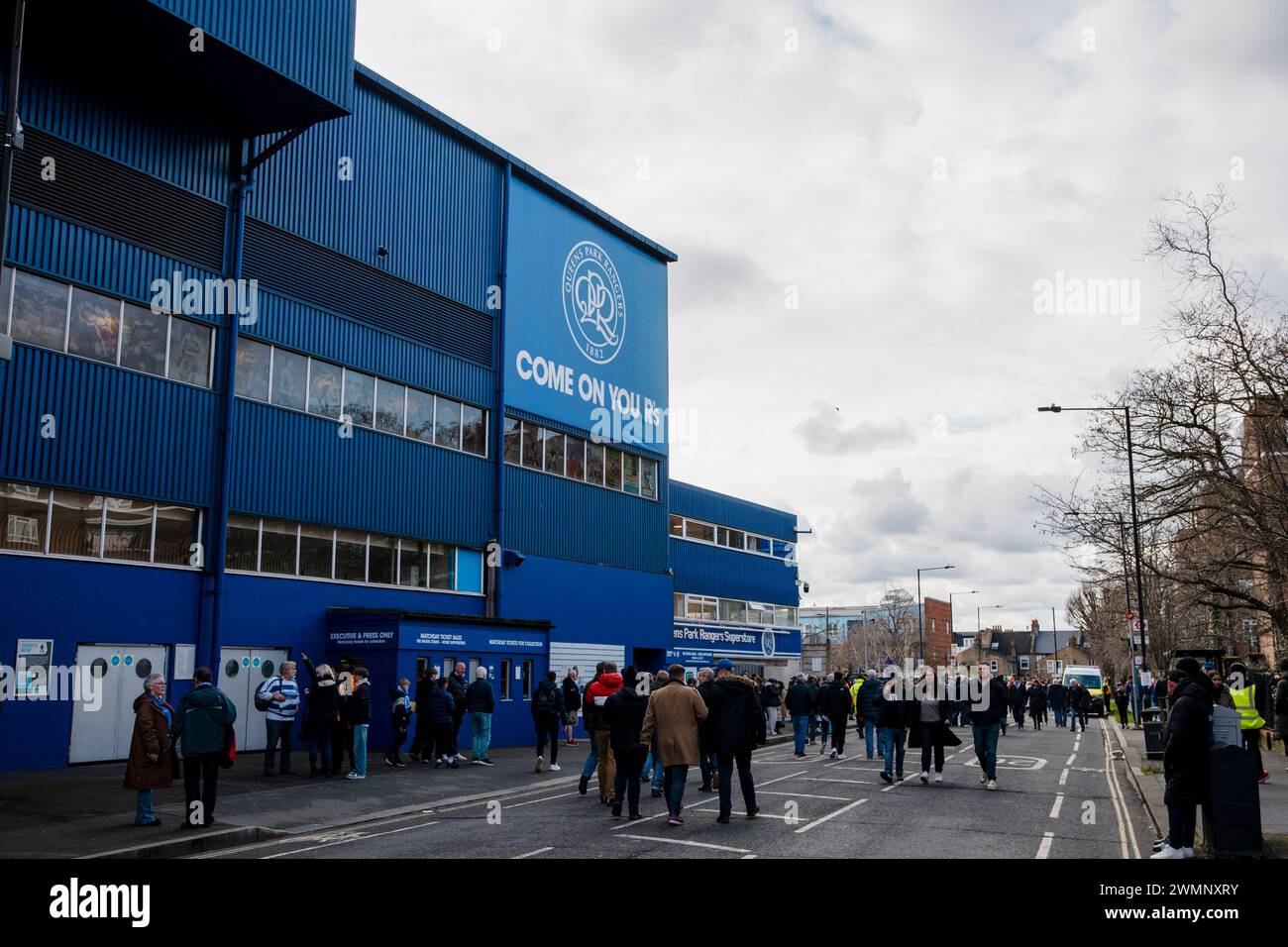 Queens Park Rangers gegen Rotherham, Meisterschaft. 2024 Stockfoto