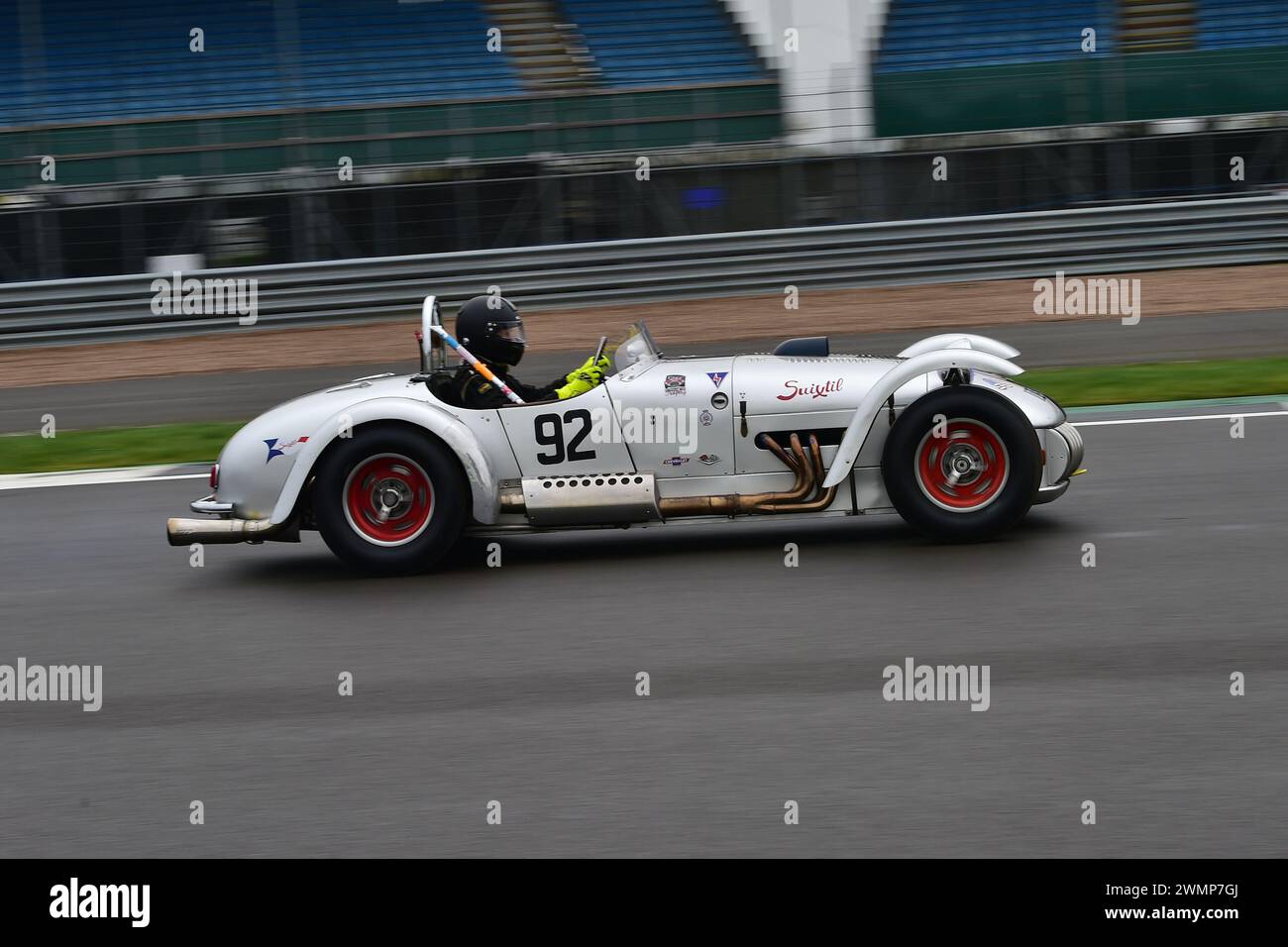 Chris Keen, Kurtis 500S, wurde 1952 erstmals in der Pomeroy Trophy ausgetragen, in der Autos aller Epochen und Typen vorgestellt werden. Es ist der Vintage Sports Car Club, VSCC, First tr Stockfoto