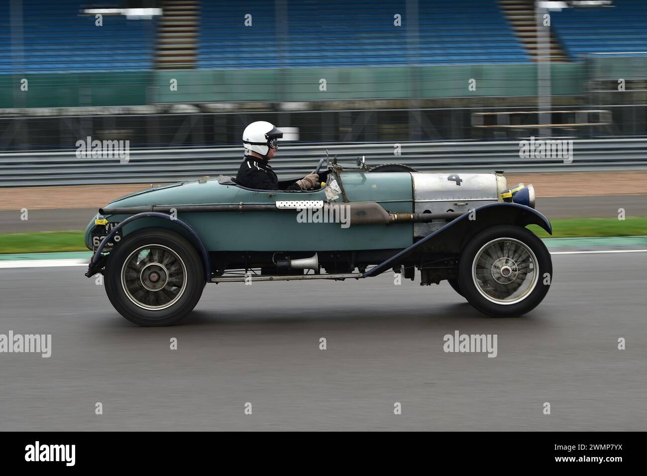 Henry Day, Alvis 12/50, der erste Lauf im Jahr 1952 die Pomeroy Trophy enthält Autos aller Epochen und Typen, es ist der Vintage Sports Car Club, VSCC, erste Tram Stockfoto