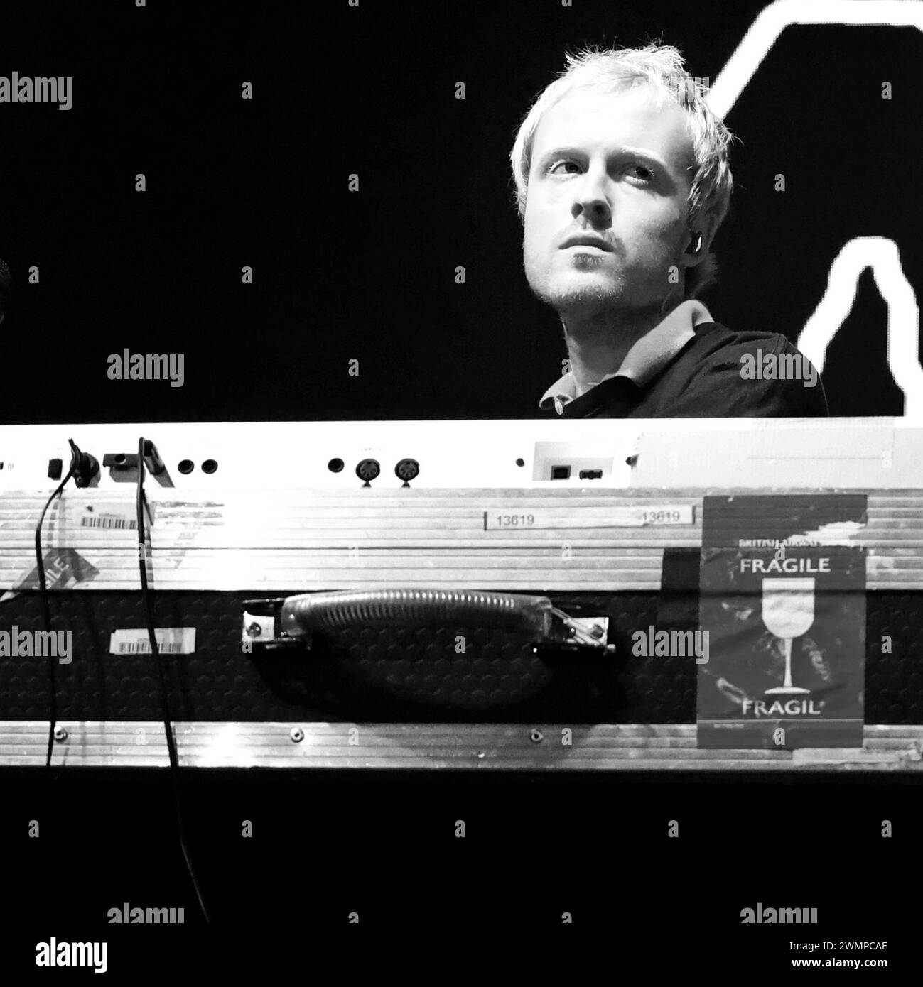 Crickhowell, Brecon Beacons, Wales, Großbritannien. August 2023. Das Green man Festival ist ein unabhängiges Musik-, Wissenschafts- und Kunstfestival, das jährlich Mitte August in den Brecon Beacons in Wales stattfindet. Green man hat sich zu einer Veranstaltung mit 25.000 Teilnehmern entwickelt, bei der überwiegend Live-Musik präsentiert wird. Pictured: Jockstrap ist ein englisches Musikduo bestehend aus Georgia Ellery und Taylor Skye Credit: Nidpor/Alamy Live News Stockfoto