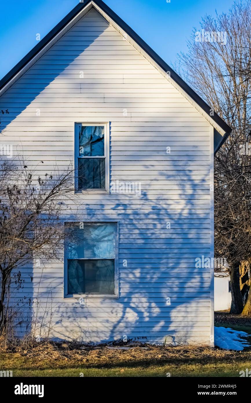 Amish Farmhouse an einem Wintertag in Mecosta County, Michigan, USA [keine Freigabe der Immobilie; nur redaktionelle Lizenzierung] Stockfoto