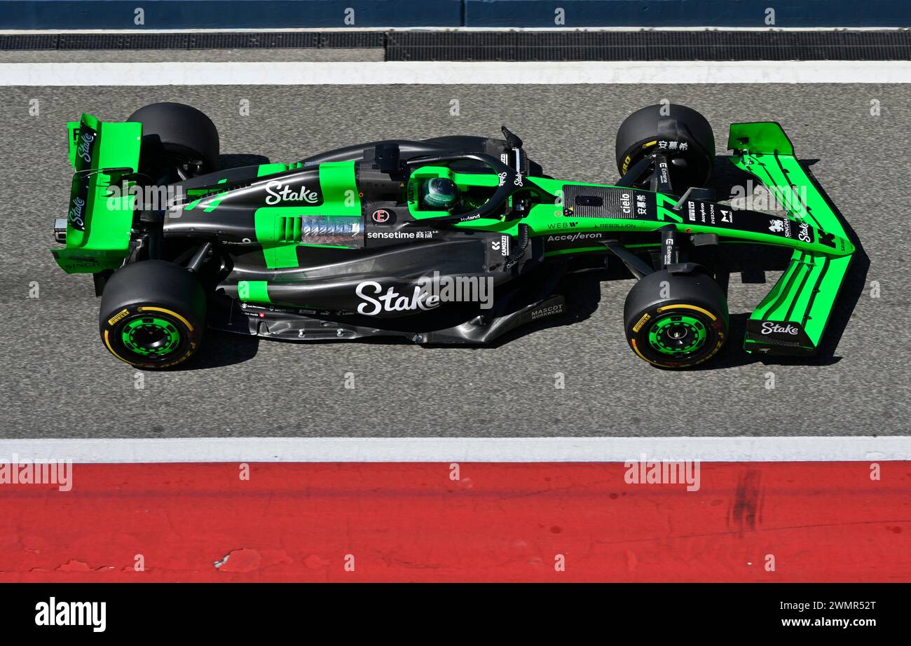 Sakhir, Bahrain. Februar 2024. BAHRAIN, Sakhir, 21. Februar: #77, Valtteri BOTTAS, FIN, Stake SAUBER F1 Team am ersten Tag der F1-Tests auf dem Bahrain International Circuit am 21. Februar 2024 in Bahrain, Formel 1-Vorsaison-Tests, Bild & Copyright Jerry ANDRE/ATP Images (ANDRE Jerry/ATP/SPP) Credit: SPP Sport Press Photo. /Alamy Live News Stockfoto