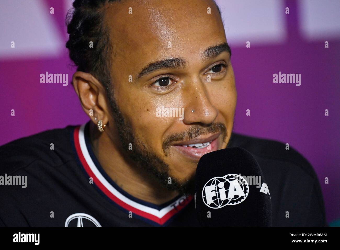 Sakhir, Bahrain. Februar 2024. BAHRAIN, Sakhir, 22. Februar: #44, Lewis HAMILTON, GBR, Mercedes AMG F1 Team am zweiten Tag der F1-Tests auf dem Bahrain International Circuit am 22. Februar 2024 in Bahrain, Formel 1-Vorsaison-Tests, Bild & Copyright Jerry ANDRE/ATP Images (ANDRE Jerry/ATP/SPP) Credit: SPP Sport Press Photo. /Alamy Live News Stockfoto