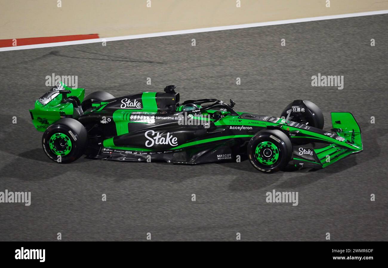 Sakhir, Bahrain. Februar 2024. BAHRAIN, Sakhir, 22. Februar: #77, Valtteri BOTTAS, FIN, Stake SAUBER F1 Team am zweiten Tag der F1-Tests auf dem Bahrain International Circuit am 22. Februar 2024 in Bahrain, Formel 1-Vorsaison-Tests, Bild & Copyright Jerry ANDRE/ATP Images (ANDRE Jerry/ATP/SPP) Credit: SPP Sport Press Photo. /Alamy Live News Stockfoto