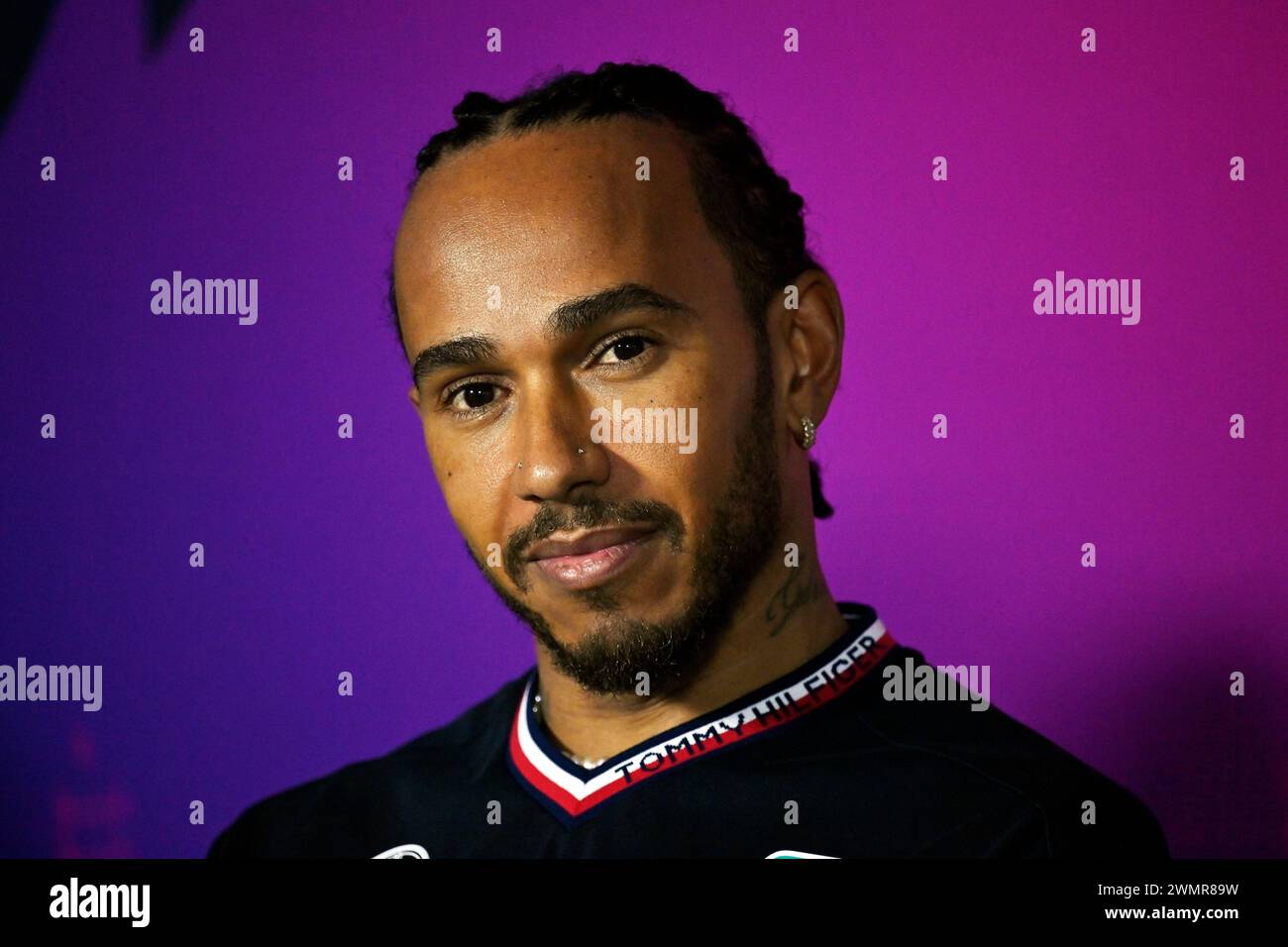 Sakhir, Bahrain. Februar 2024. BAHRAIN, Sakhir, 22. Februar: #44, Lewis HAMILTON, GBR, Mercedes AMG F1 Team am zweiten Tag der F1-Tests auf dem Bahrain International Circuit am 22. Februar 2024 in Bahrain, Formel 1-Vorsaison-Tests, Bild & Copyright Jerry ANDRE/ATP Images (ANDRE Jerry/ATP/SPP) Credit: SPP Sport Press Photo. /Alamy Live News Stockfoto