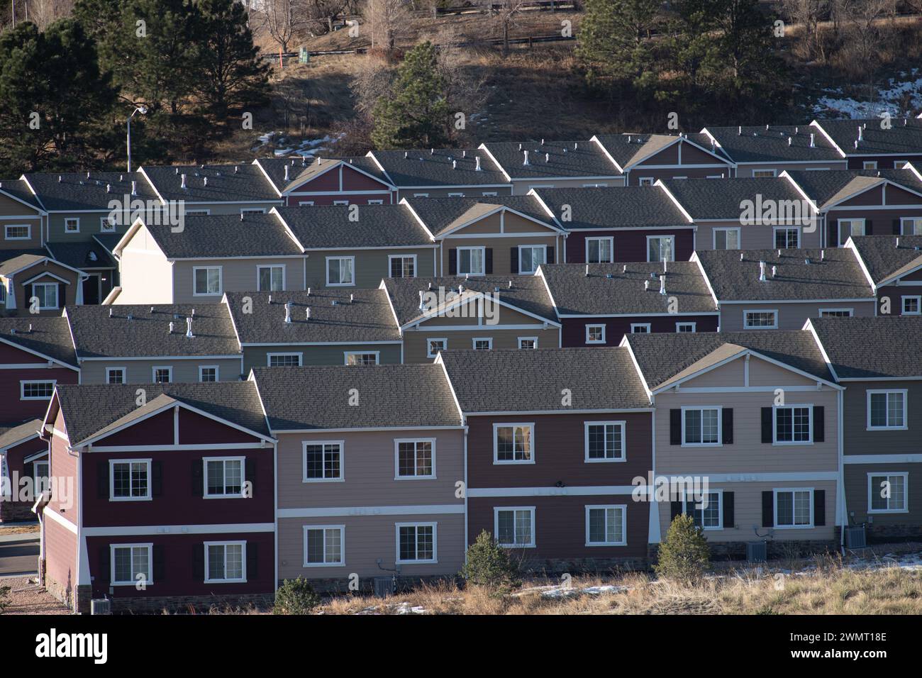 Neue Apartmentkomplexe im Rockrimmon Development im Norden von Colorado Springs, Colorado. Stockfoto