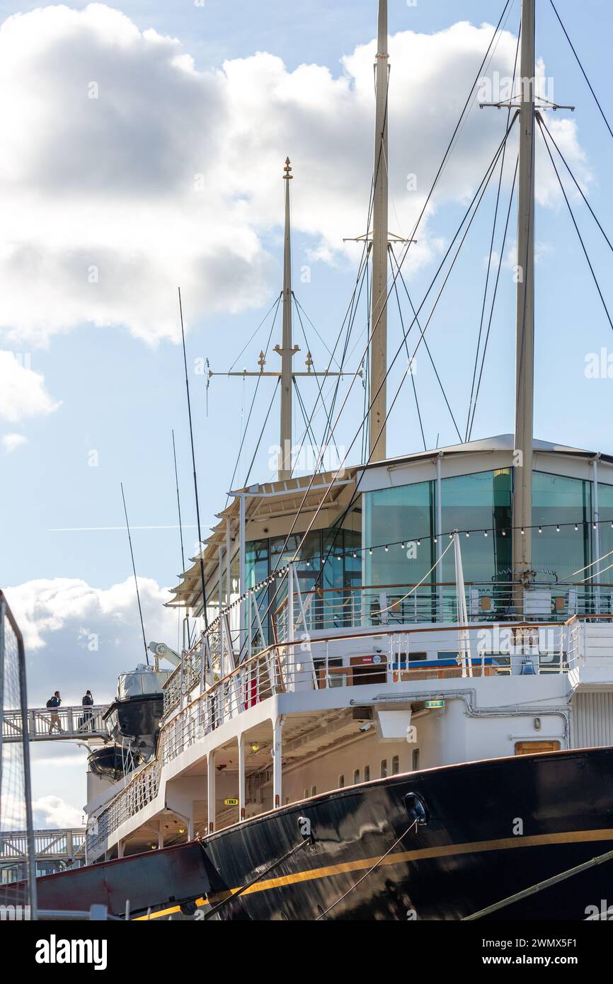 Die Royal Yacht Britannia legte am Ocean Terminal in Leith, Edinburgh, Schottland, an Stockfoto