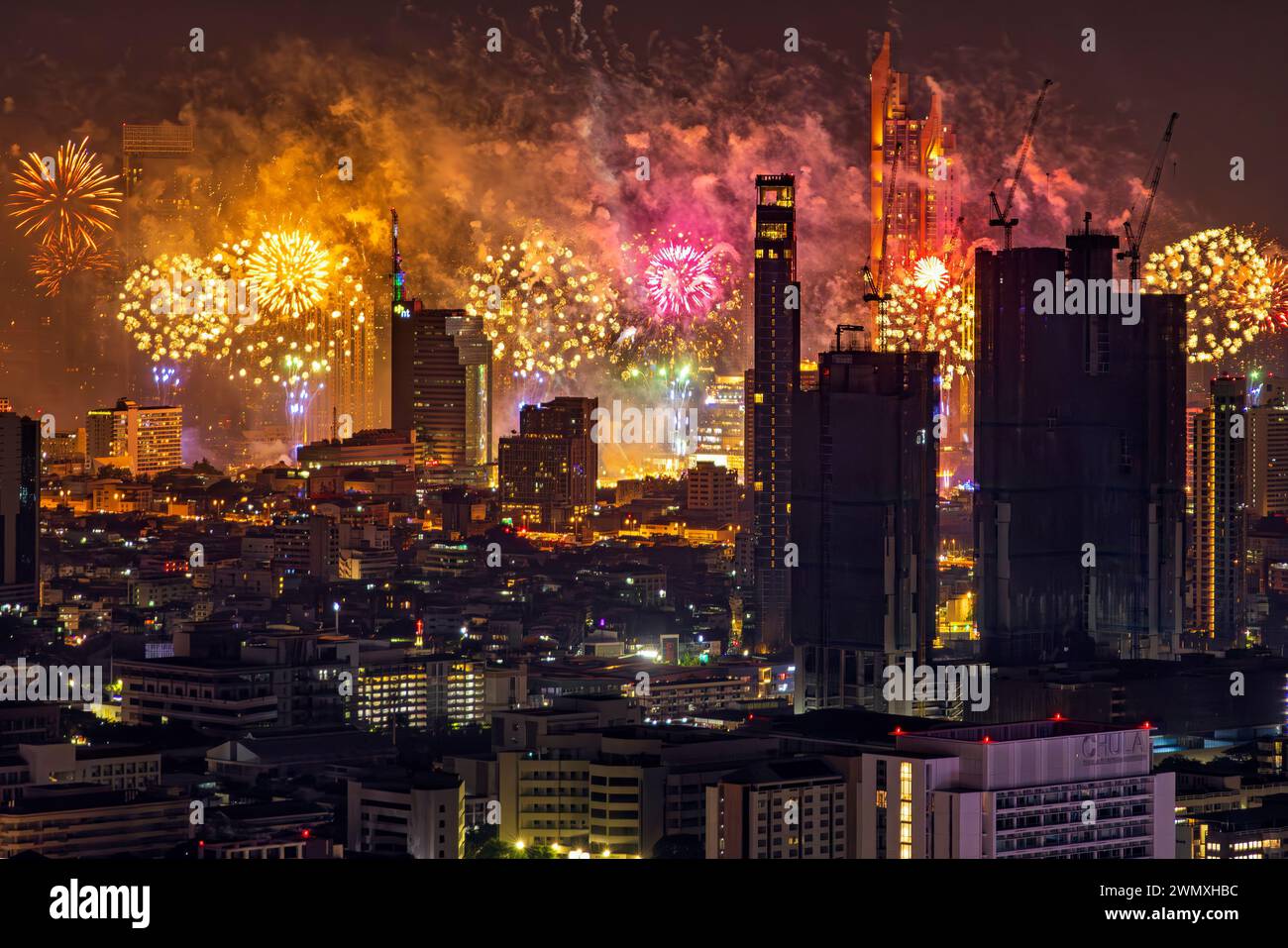 Feuerwerk, Silvester, Skyline von Bangkok, Thailand Stockfoto