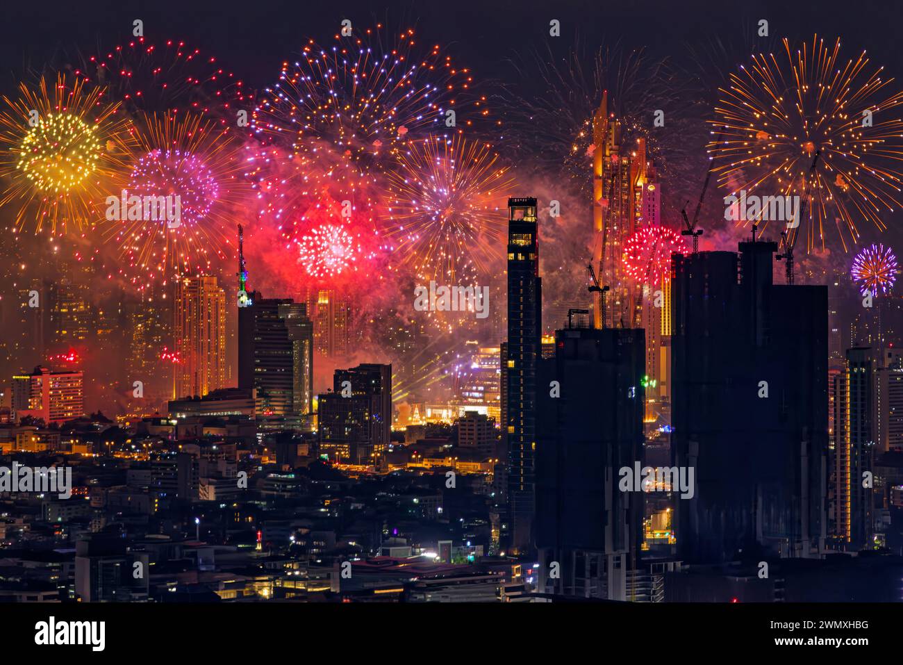 Feuerwerk, Silvester, Skyline von Bangkok, Thailand Stockfoto