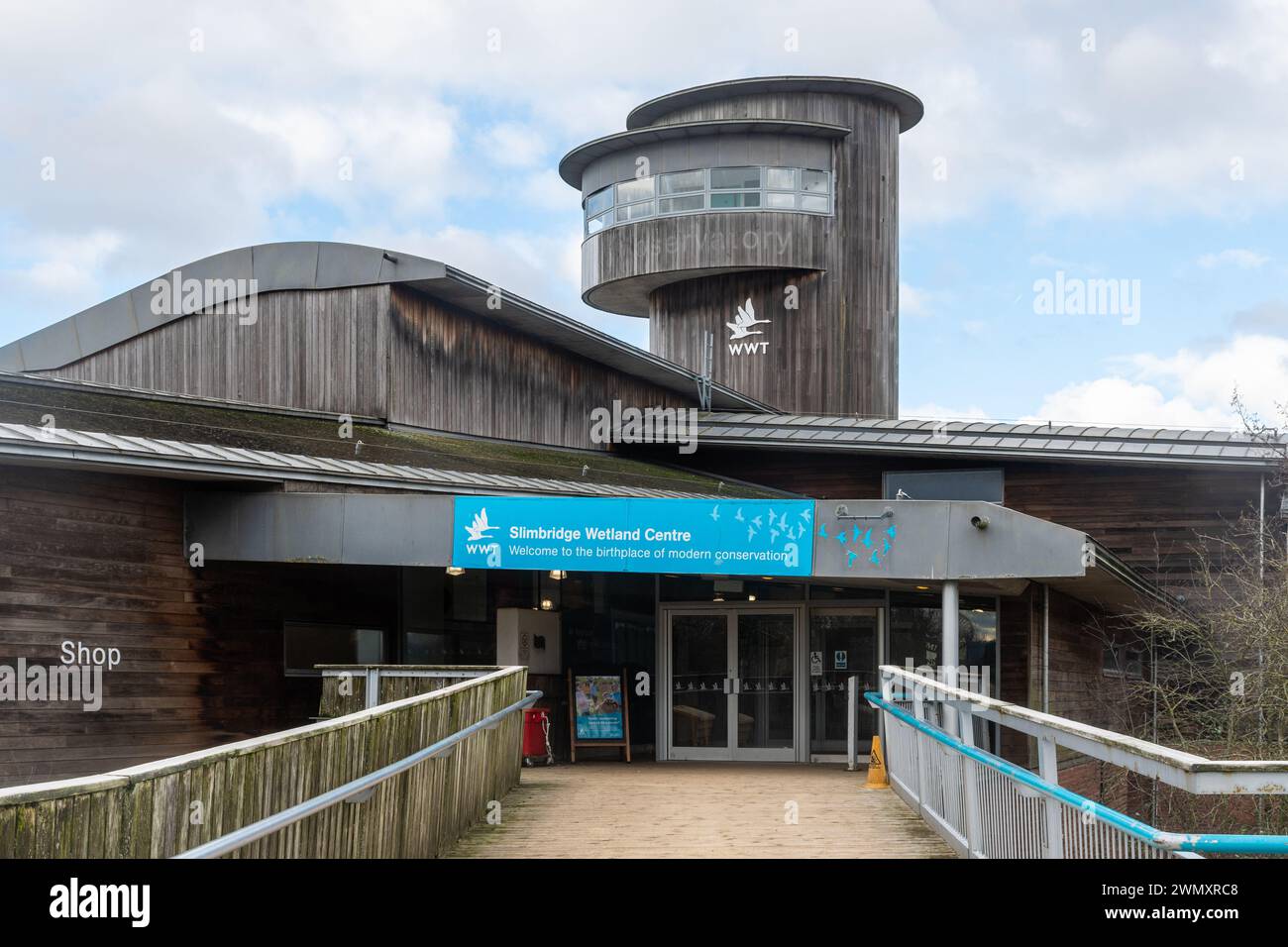 WWT Slimbridge Wetland Centre, Blick auf das Wildfowl and Wetlands Trust Wildreservat und Besucherattraktion in Gloucestershire, England, Großbritannien Stockfoto