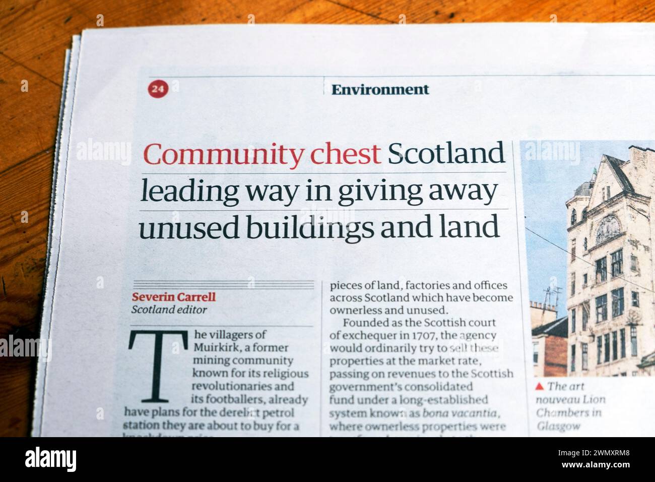 Community Chest 'Scotland Leading Way in Giving away unbenutzte Gebäude und Land' Guardian Zeitung Schlagzeile artikel 24 Februar 2024 London UK Stockfoto