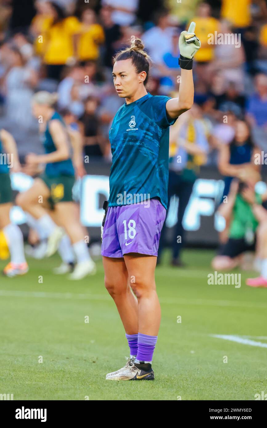 Melbourne, Victoria, Australien. Februar 2024. MELBOURNE, AUSTRALIEN - 28. FEBRUAR: Mackenzie Arnold aus Australien vor dem AFC Olympisches Frauenfußballturnier Paris 2024 Asiatische Qualifikationsrunde Runde 3 zwischen Australien Matildas und Usbekistan im Marvel Stadium am 28. Februar 2024 in Melbourne, Australien. (Kreditbild: © Chris Putnam/ZUMA Press Wire) NUR REDAKTIONELLE VERWENDUNG! Nicht für kommerzielle ZWECKE! Stockfoto