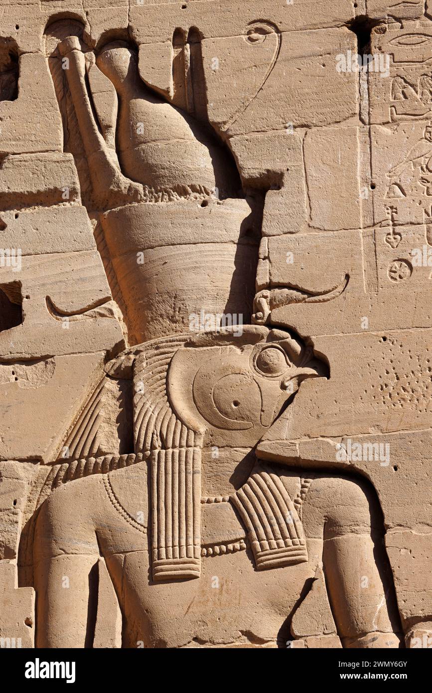 Ägypten, Assuan, nubische Denkmäler von Abu Simbel bis Philae, von der UNESCO zum Weltkulturerbe erklärt, Isis-Tempel in Philae, zweiter Pylone, Horus Stockfoto