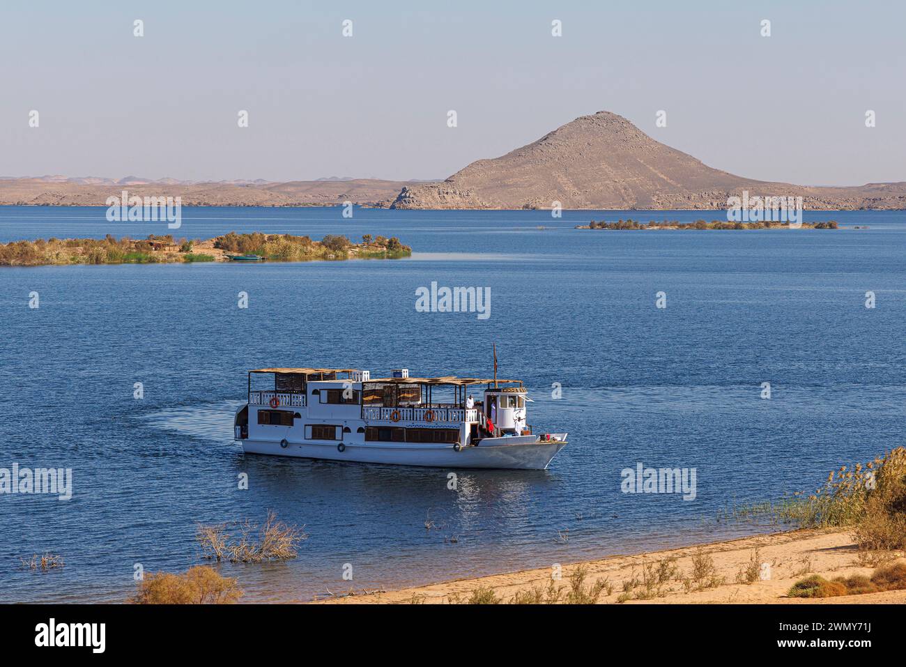 Ägypten, Abu Simbel, Sai Safari Boot Kreuzfahrtschiff auf Nasser See Stockfoto