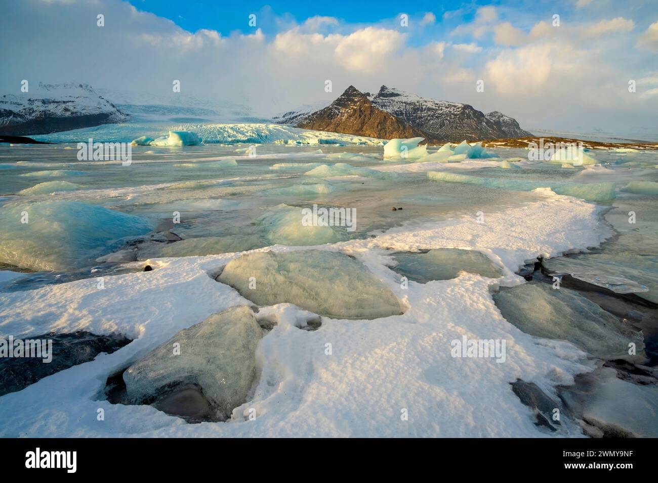 Island, Südküste, Vatnajokull Nationalpark, Skaftafell, Gletscher und Gletschersee von Fjallsárlón Stockfoto