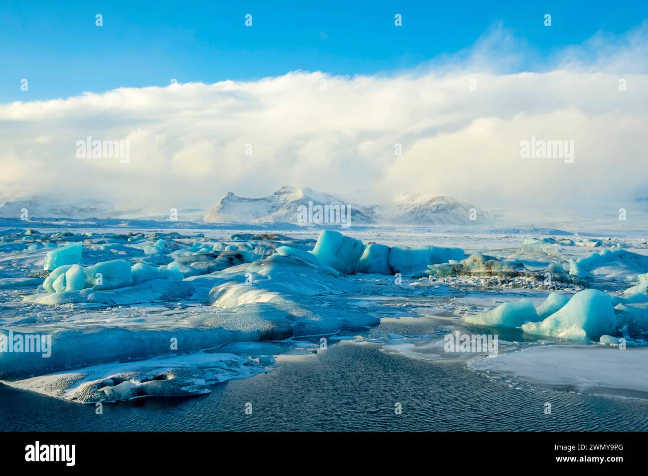 Island, Südküste, Vatnajokull Nationalpark, Skaftafell, Gletscher und Gletschersee von Jökulsárlón, Eisberge Stockfoto