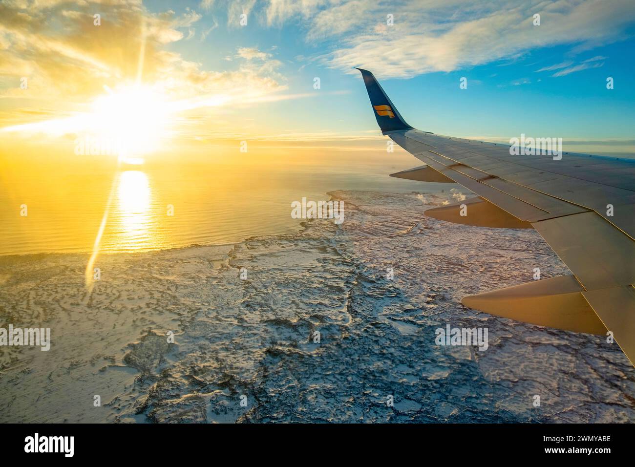 Island, Blick auf das Flugzeug, das am Flughafen Keflavik KEF ankommt Stockfoto