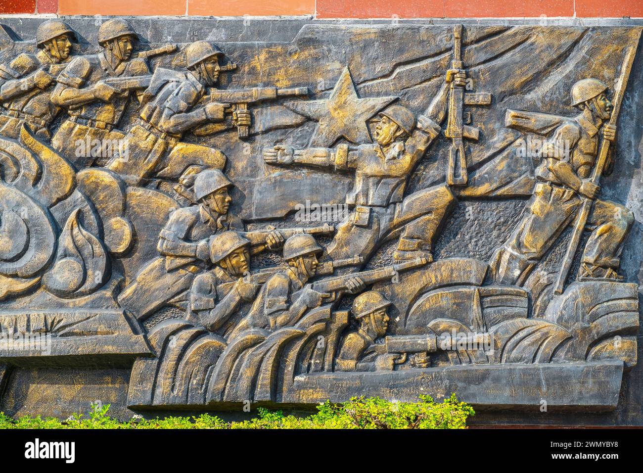 Vietnam, Mekong Delta, Sa Dec, Fresko zum Gedenken an den Kampf gegen die französische Kolonialisierung Stockfoto