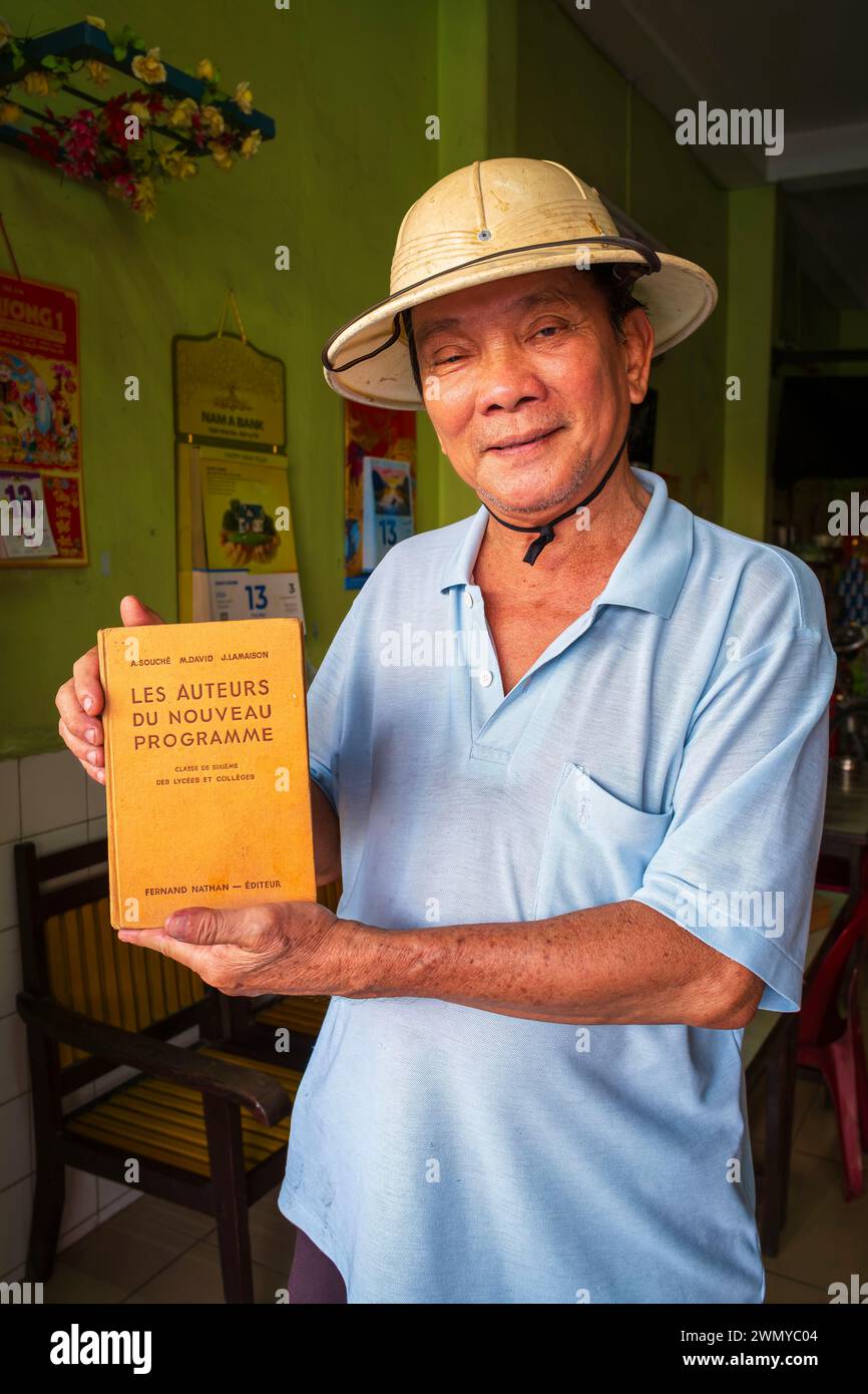 Vietnam, Mekong Delta, Sa Dec, Mr. Thanh Phu, Besitzer des Thanh Cafés Stockfoto