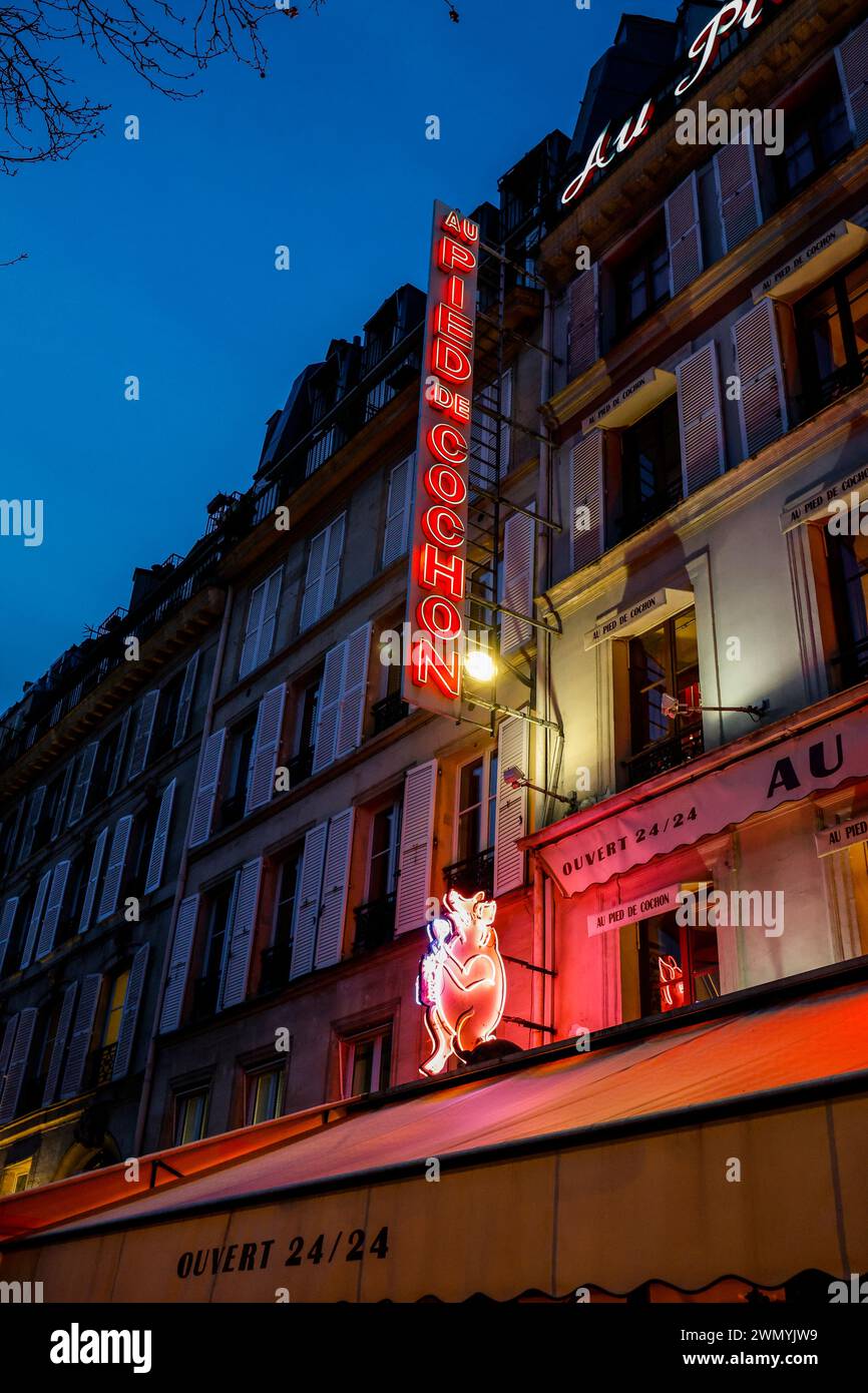 AU PIED DE COCHON RESTAURANT PARIS Stockfoto