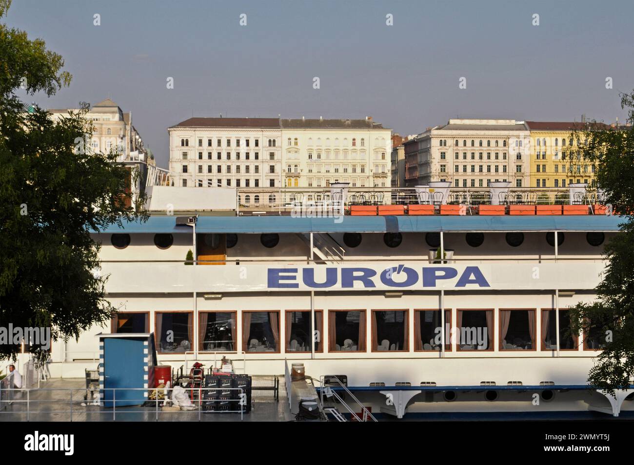 Ausflugsschiff auf der Donau, Budapest Ungarn Stockfoto