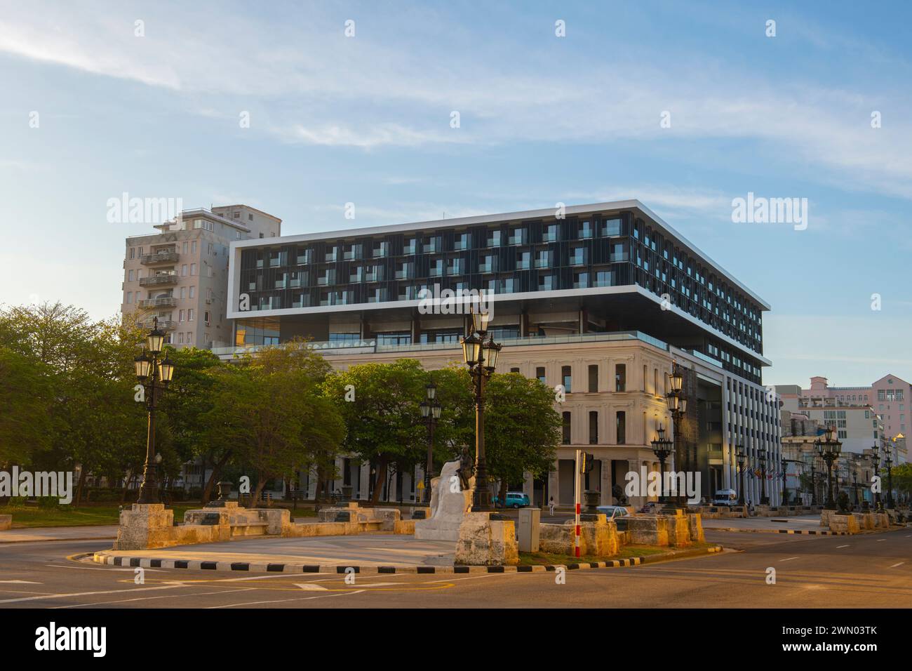 Iberostar Grand Packard am Paseo del Prado 51 in Old Havanna (La Habana Vieja), Kuba. Das alte Havanna gehört zum Weltkulturerbe. Stockfoto