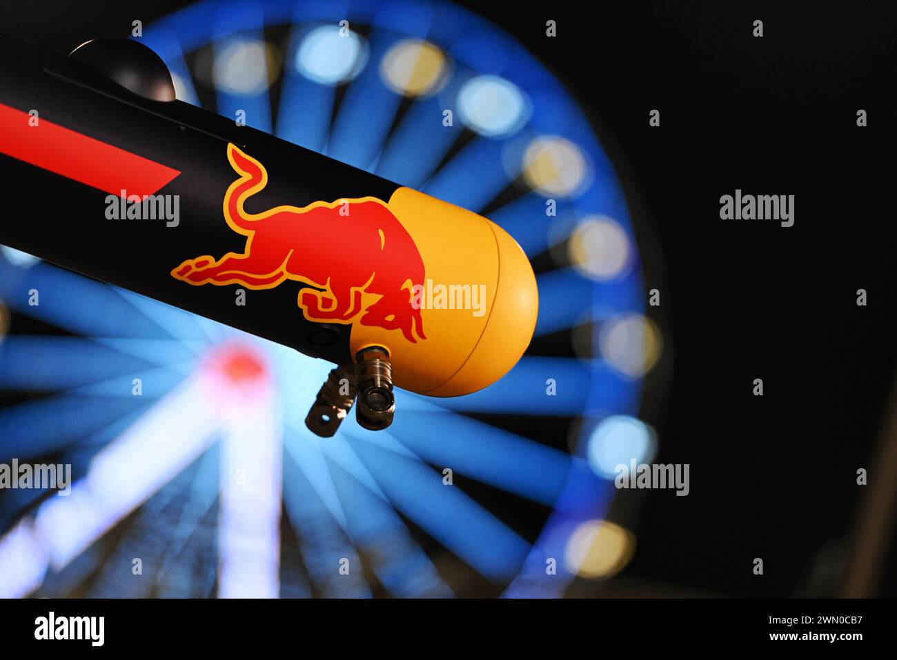 Sakhir, Bahrain. Februar 2024. Rennatmosphäre - Red Bull Racing Boxenstopp Ausrüstung. 28.02.2024. Formel-1-Weltmeisterschaft, Rd 1, Grand Prix Von Bahrain, Sakhir, Bahrain, Vorbereitungstag. Das Foto sollte lauten: XPB/Alamy Live News. Stockfoto