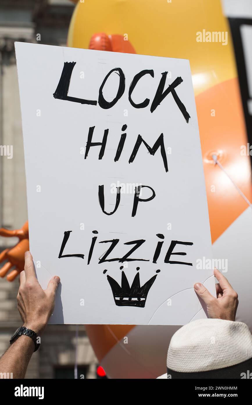 London, Großbritannien. Juli 2018. Eines der vielen Hunderte von Plakaten, die auf der #BringTheNoise Women's March Anti Donald Trump Protestdemonstration durch die Straßen Londons, Großbritannien, zu sehen waren. Stockfoto