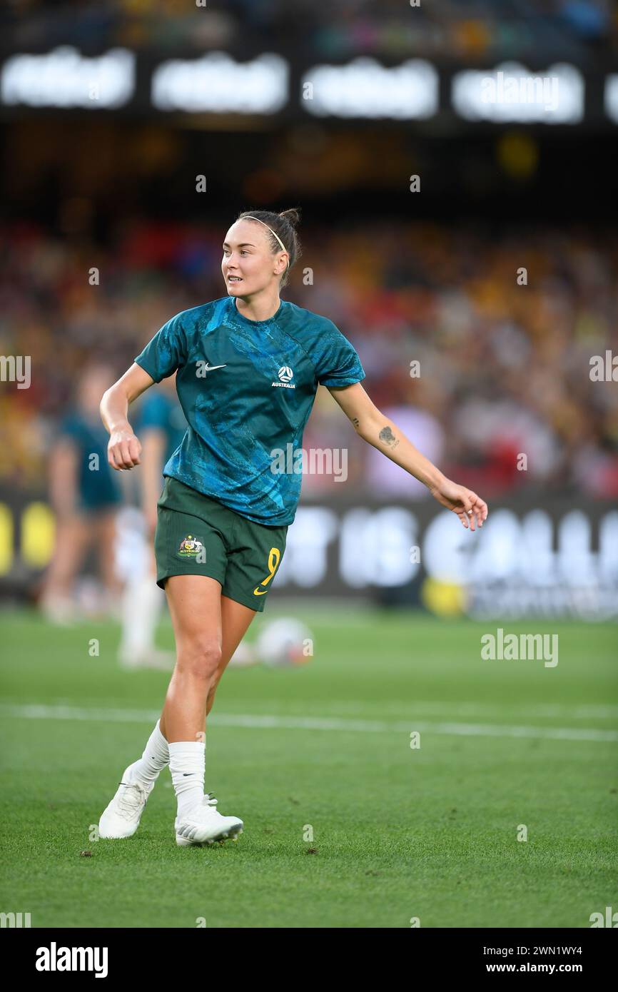 MELBOURNE, AUSTRALIEN Melbourne, Victoria, Australien. 28. Februar 2024. Australischer Stürmer Caitlin Foord (9) während des Vorspiels beim AFC Women's Olympic Qualifying Tournament R3 Australia Women gegen Usbekistan Women im Marvel Stadium von Melbourne 2024. Quelle: Karl Phillipson/Alamy Live News Stockfoto