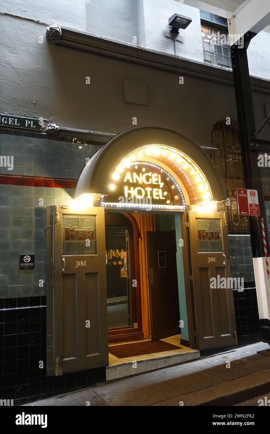 Das Angel Hotel in Sydney, Australien, ist ein historisches Wahrzeichen im Herzen der Stadt. Mit seiner bezaubernden Fassade und dem reichen Erbe bietet es einen Stockfoto