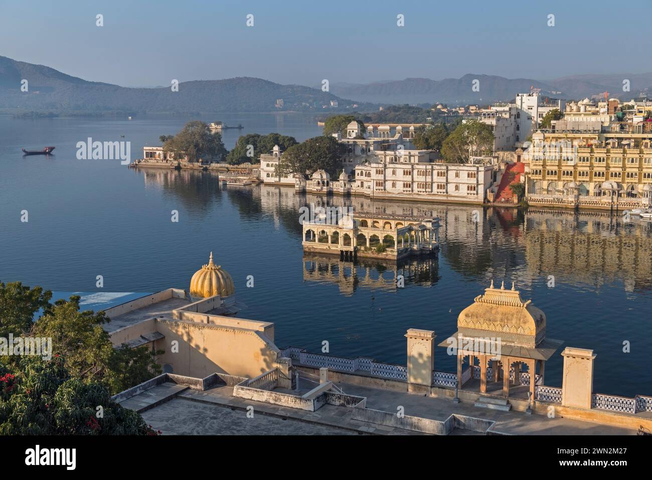 Blick auf den See Pichola Udaipur Rajasthan Indien Stockfoto