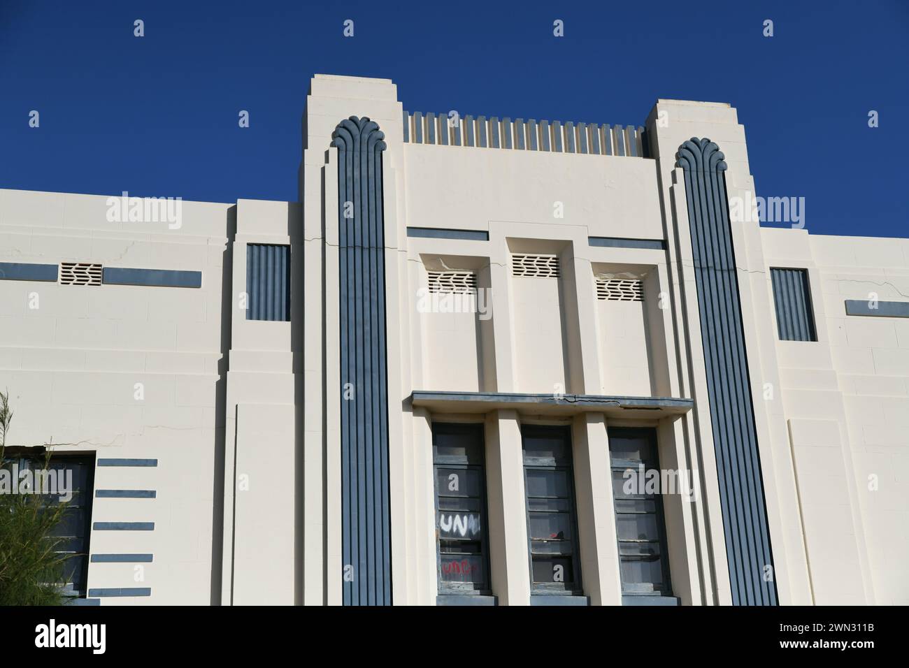 Gebäude mit Art déco-Elementen in der Fassade in Geraldton, Western Australia Stockfoto