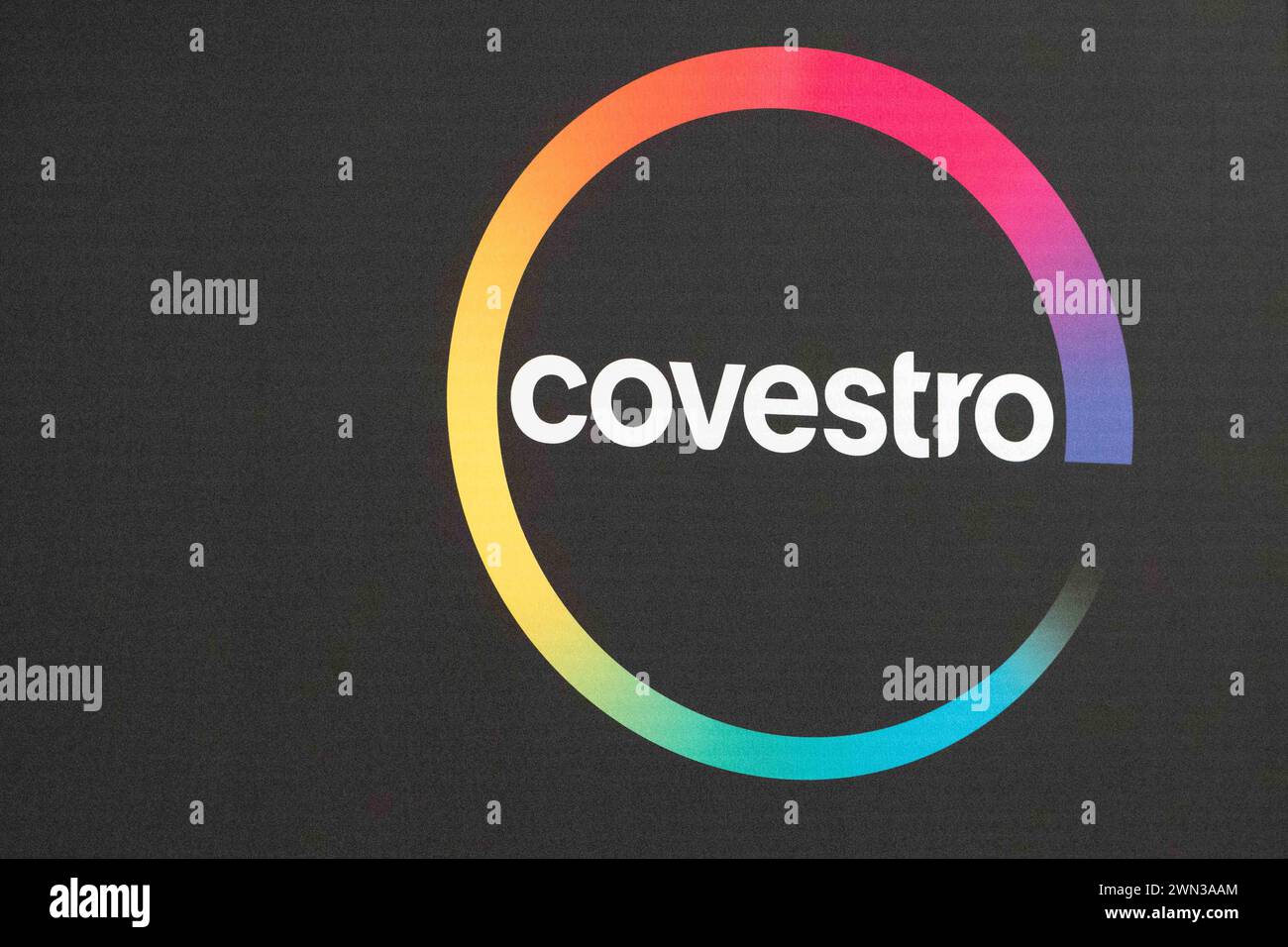 COVESTRO AG, Firmenlogo, Logo, allgemein, Feature, Randmotiv, Symbolfoto Bilanzpressekonferenz der COVESTRO AG in Leverkusen am 29.02.2024. *** COVESTRO AG, Firmenlogo, Logo, allgemein, Feature, Grenzmotiv, Symbol Foto Bilanzpressekonferenz der COVESTRO AG in Leverkusen am 29 02 2024 Stockfoto