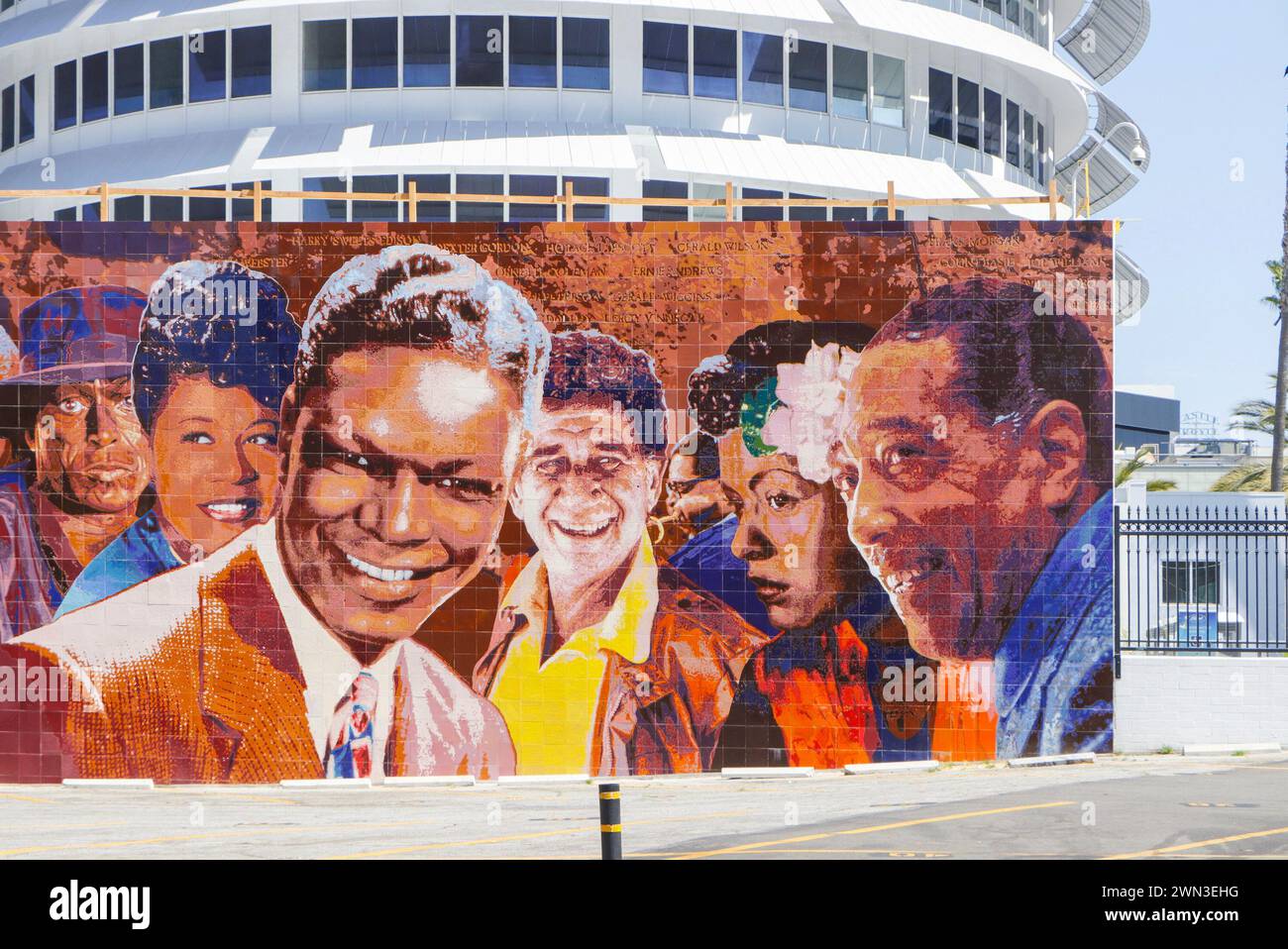 Hollywood Jazz — Wandgemälde 1945-1972 von Richard Wyatt Jr. 1990 mit nat-König cole ella fitzgerald Vine Street Capitol Records Building Stockfoto