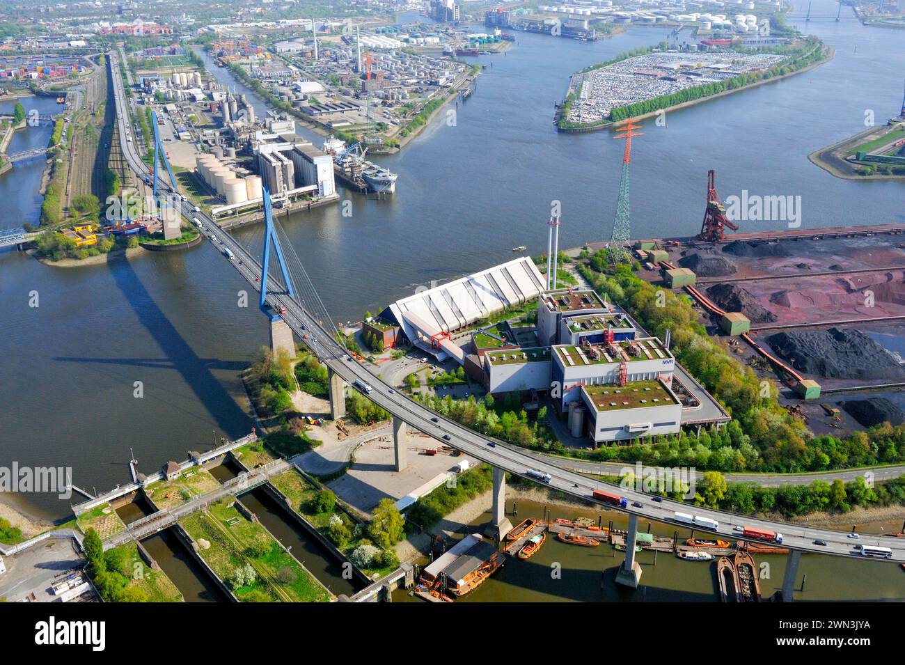 Luftaufnahme der Müllverbrennungsanlage MV Rugenberger Damm, Koehlbrand, Koehlbrandbrücke, Abfall, Abfallentsorgung, Abgase, CO2, Energie Stockfoto