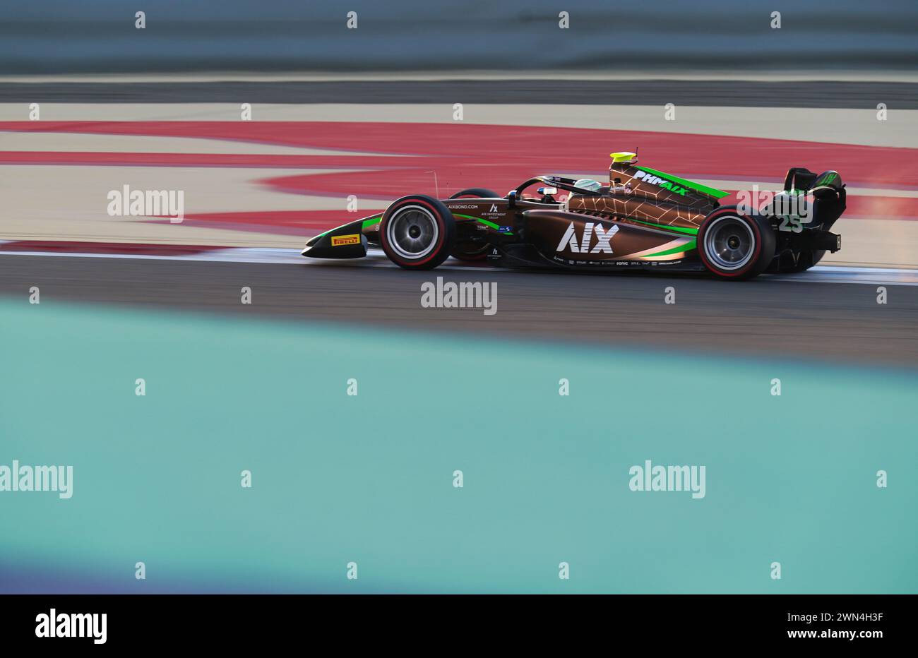 Taylor Barnard von PHM AIX Racing im Formel-2-Qualifying auf dem Bahrain International Circuit in Sakhir. Bilddatum: Donnerstag, 29. Februar 2024. Stockfoto