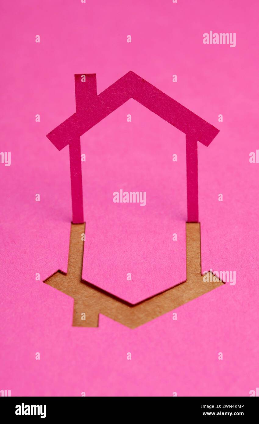 Traumhaus - Papiergeschnittenes Familienhaus, Designvorlage Stockfoto