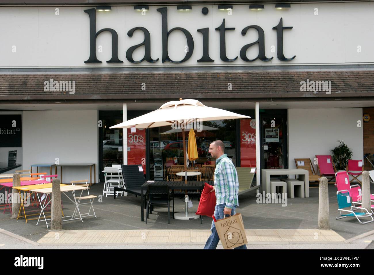 24/06/11 Habitat Store in Oxford heute... Argos Besitzer, Home Retail Group kauft die Marke Habitat und drei Flagship Stores, während die Kette in die Verwaltung geht Stockfoto