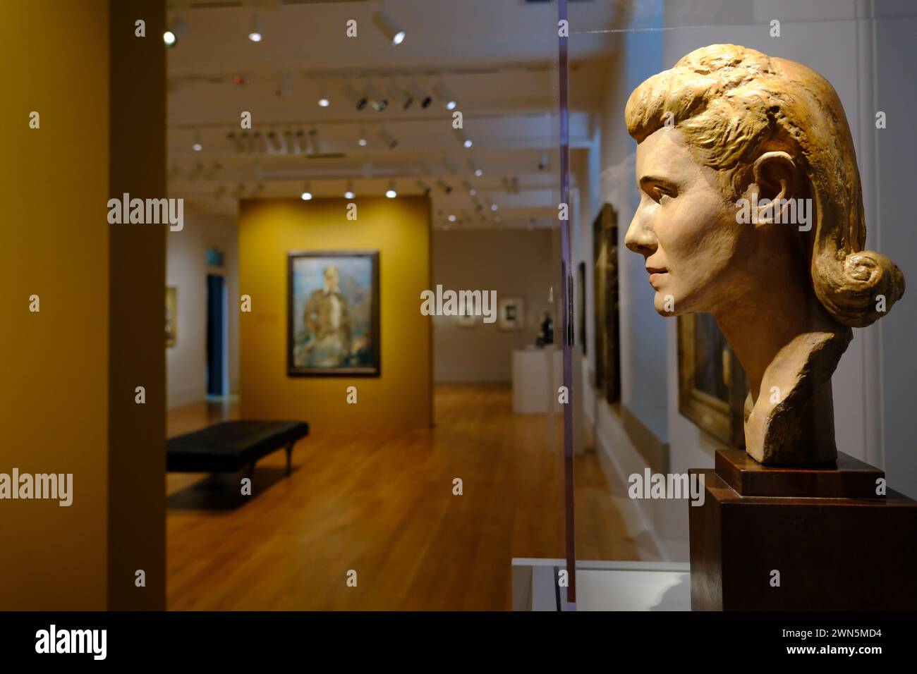 Clare Boothe Luce's Büste wurde von dem amerikanischen Bildhauer Jo Davidson entworfen und zeigt in der National Portrait Gallery in Washington DC.USA Stockfoto