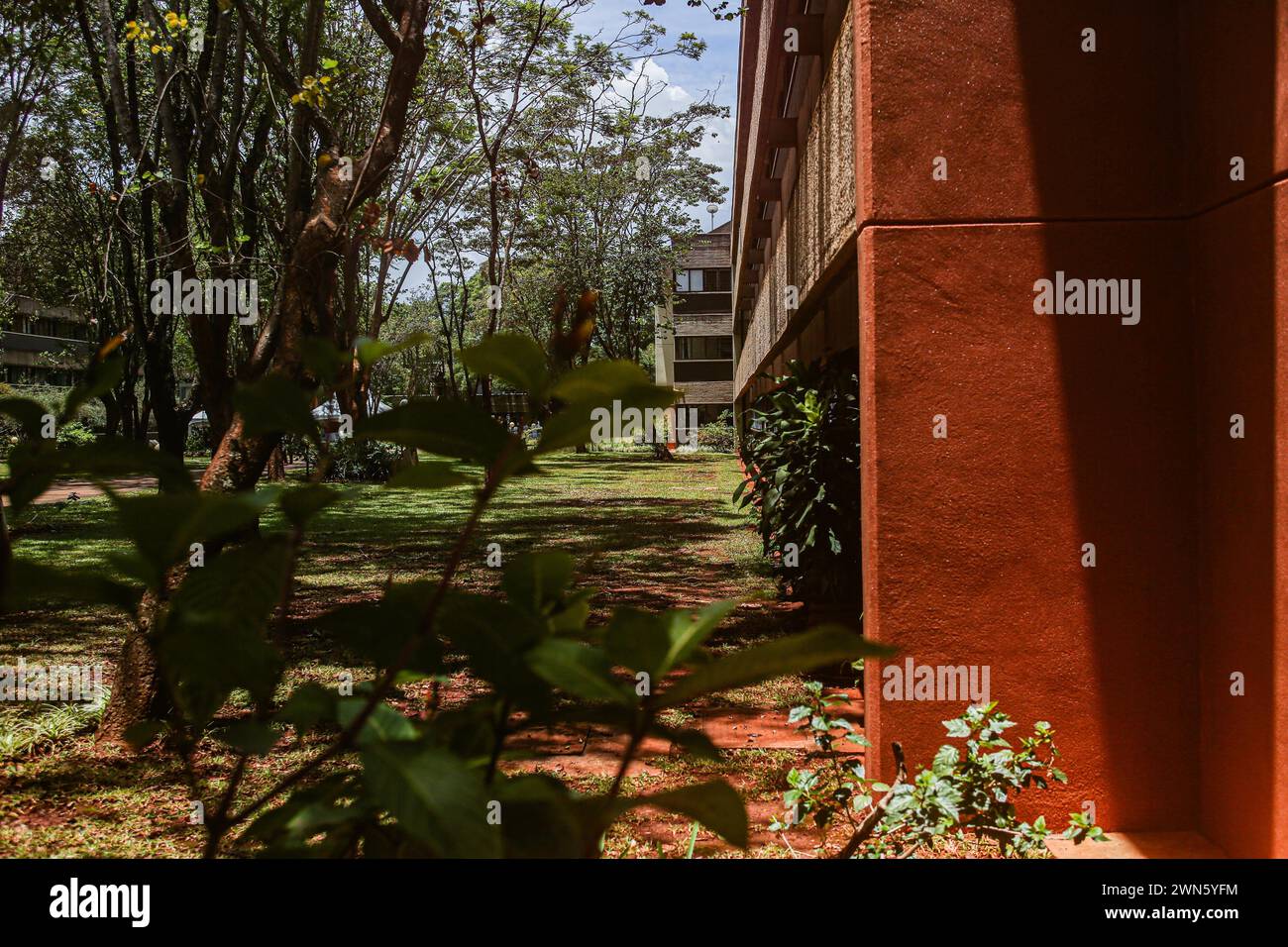 Nairobi, Nairobi, Kenia. Februar 2024. Während der 6. UN-Umweltversammlung, die im UN-Komitee in Nairobi stattfand. Die zweiwöchige Veranstaltung konzentrierte sich auf die globalen grundlegenden Anliegen Umwelt, Klima und Tierwelt, die Nationen in multilateralen Diskussionen und künftigen Entscheidungen zusammenbringen. (Kreditbild: © Bianca Otero/ZUMA Press Wire) NUR REDAKTIONELLE VERWENDUNG! Nicht für kommerzielle ZWECKE! Stockfoto