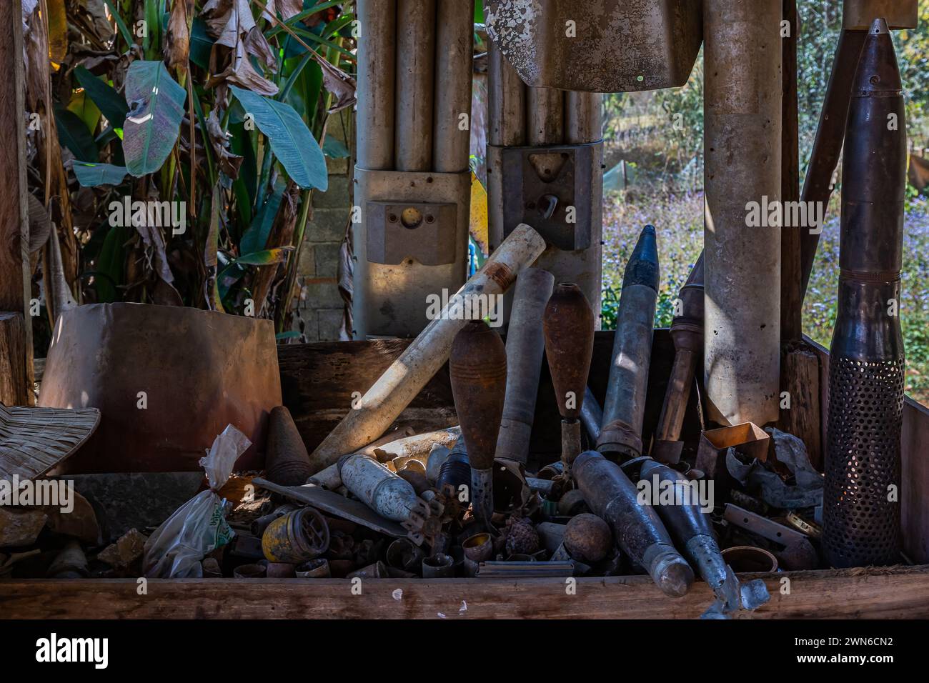 Ban Napia Spoon Village – die Provinz Xieng Khouang in Laos war eines der am stärksten bombardierten Gebiete Laos und ist immer noch mit nicht explodierten m übersät Stockfoto