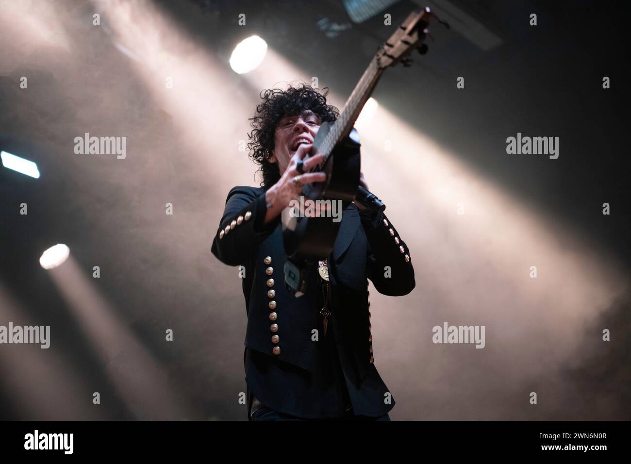 Laura Pergolizzi aka LP live in der Columbiahalle in Berlin Stockfoto