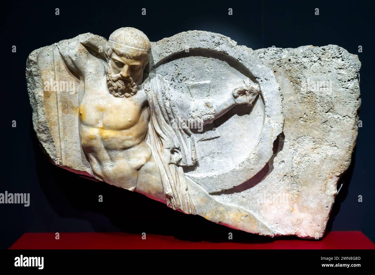 Relief mit gefallenem Krieger, sog. Capaneus aus dem Hafen von Salamis - Pentelic Marmor, 125-150 DC - The Art Institute of Chicago, USA Stockfoto