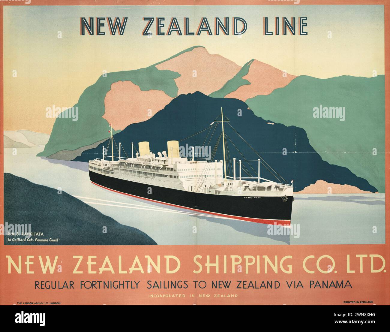 Vintage-Reiseplakat für Kreuzfahrtschiffe. New Zealand Shipping Co. Zeigt die RMS Rangitata, die um die 1920er Jahre durch den Panamakanal segelte Stockfoto